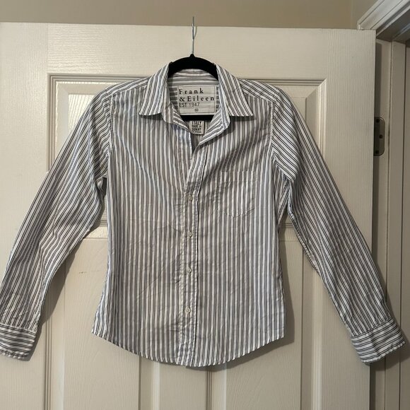 Frank & Eileen Barry Striped Tailored Button-Up Shirt Size XS - Picture 12 of 16